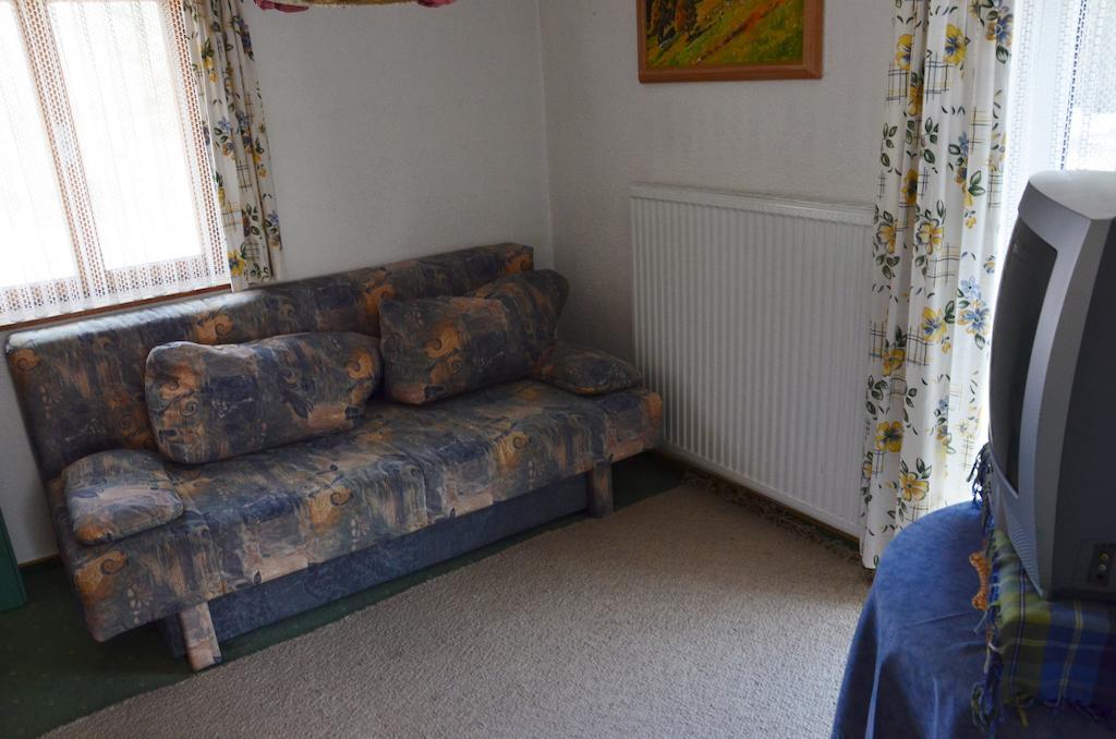 Villa Sonnenheim Forchach Zimmer foto